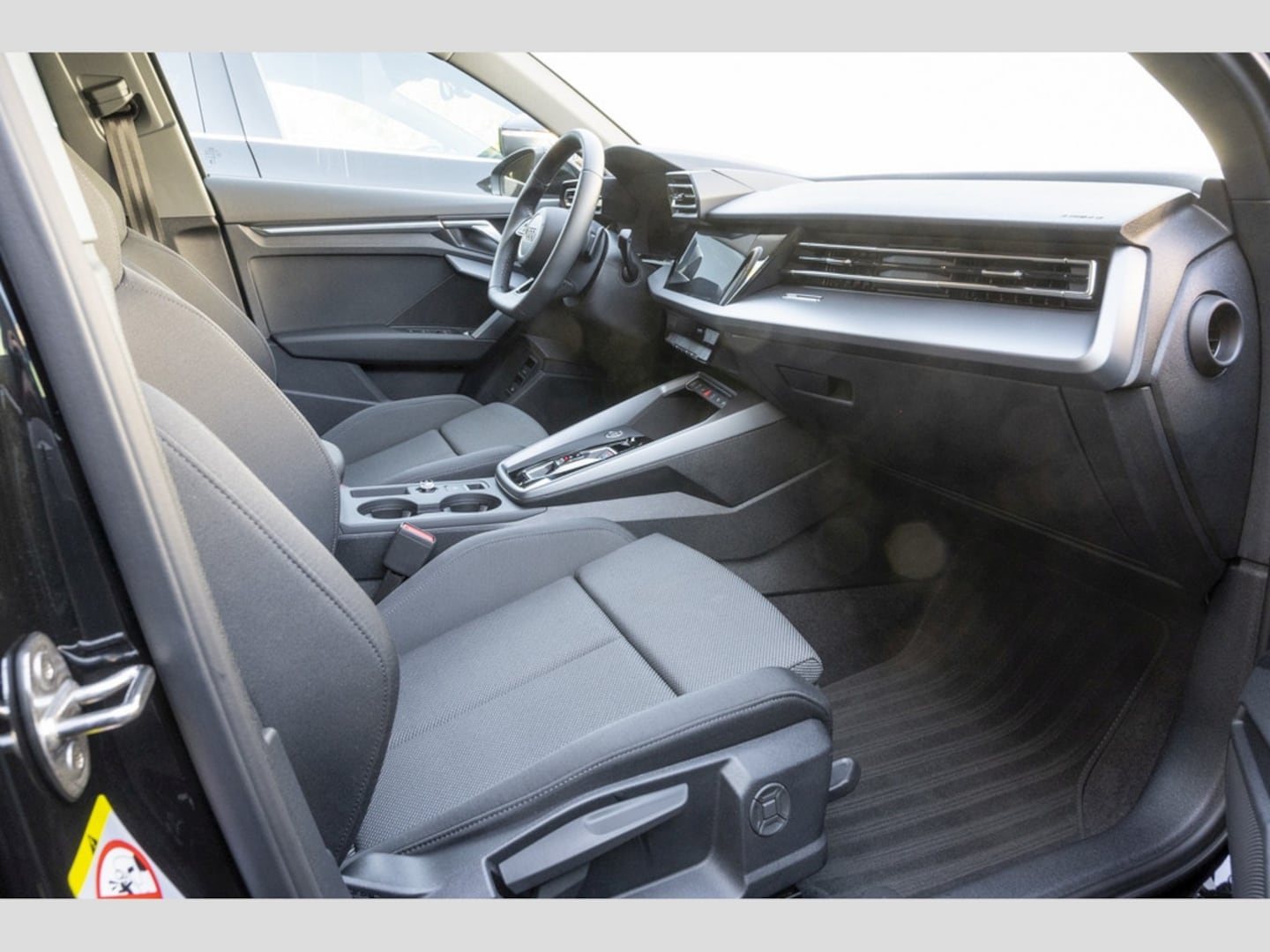 Bild über Audi A3 Sportback TFSI e TFSI e 150 kW S tronic - für weitere Informationen kontaktieren Sie den Audi Partner
