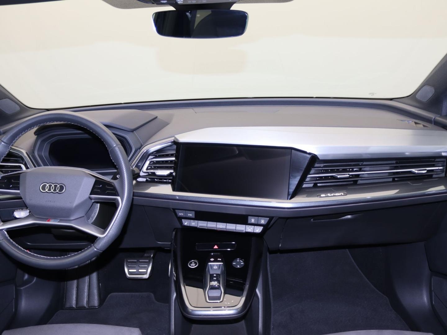 Bild über Audi Q4 e-tron 40 e-tron - für weitere Informationen kontaktieren Sie den Audi Partner