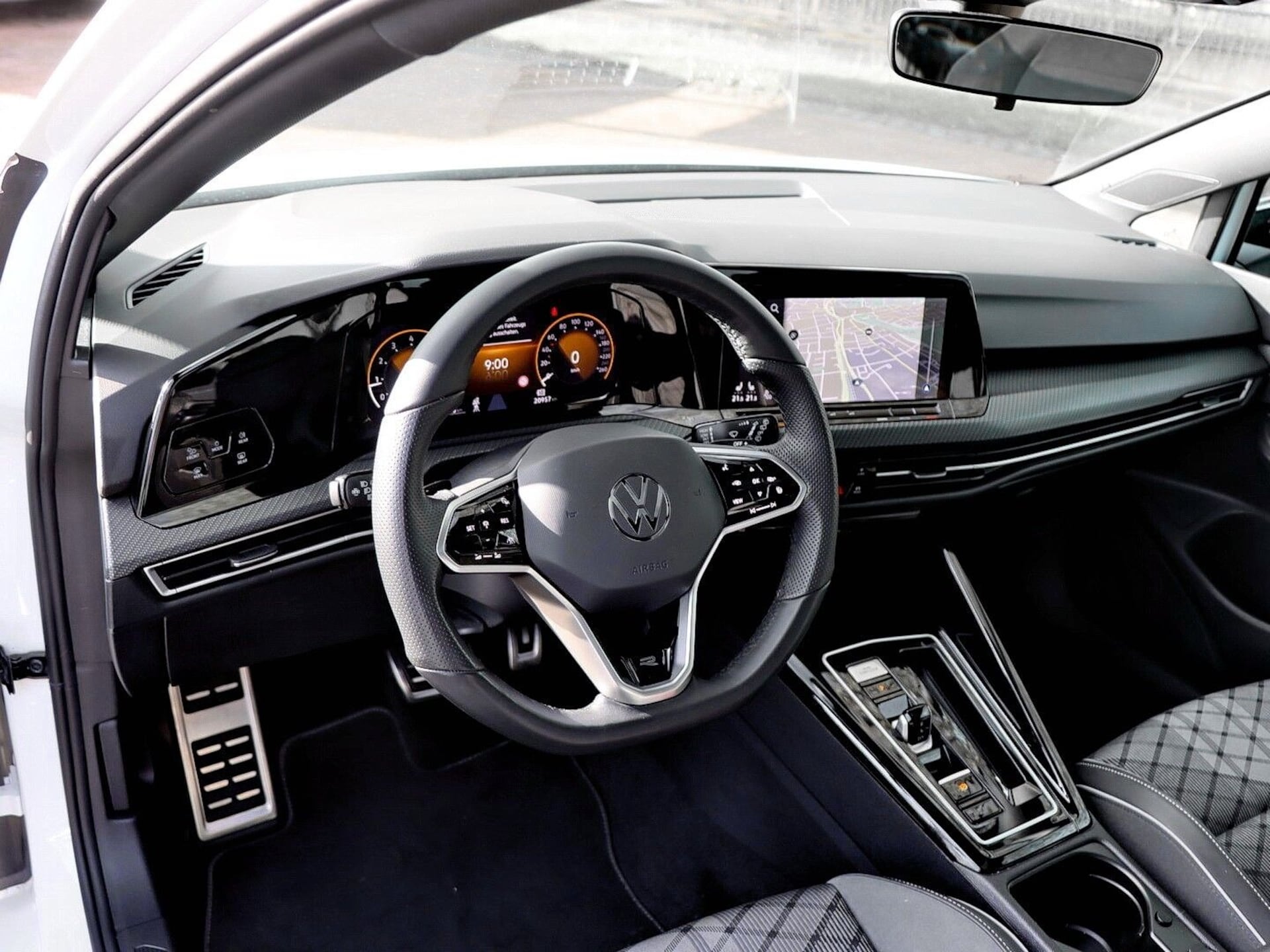 Volkswagen Golf R-Line