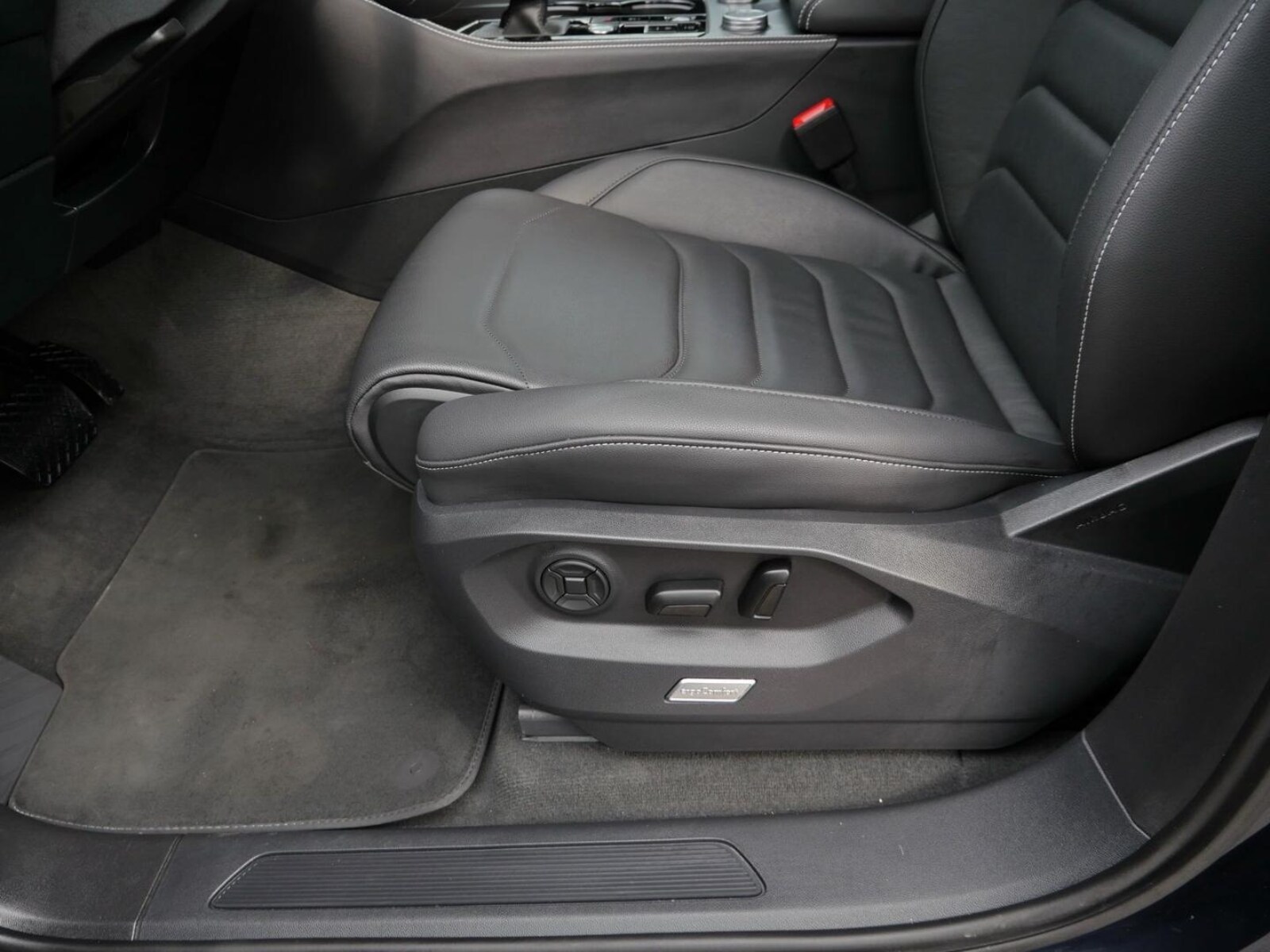 Volkswagen Touareg – Bild 23