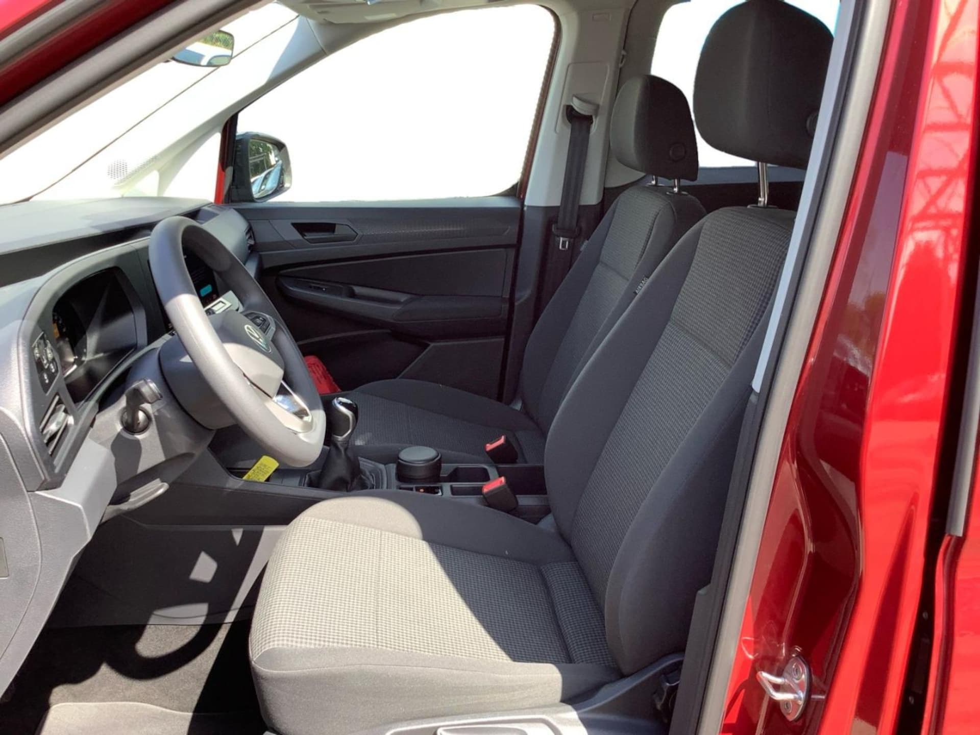 Volkswagen Caddy Basis-Modell