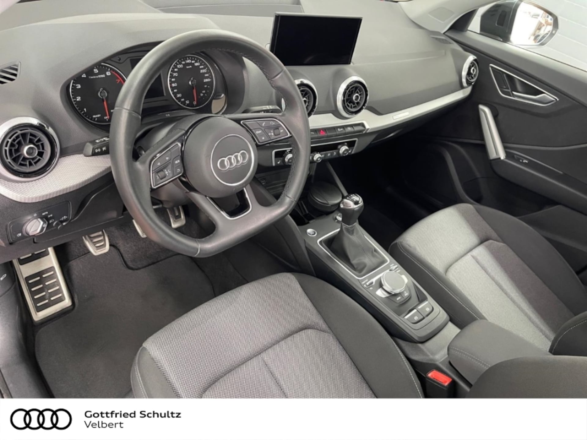 Audi Q2 S line