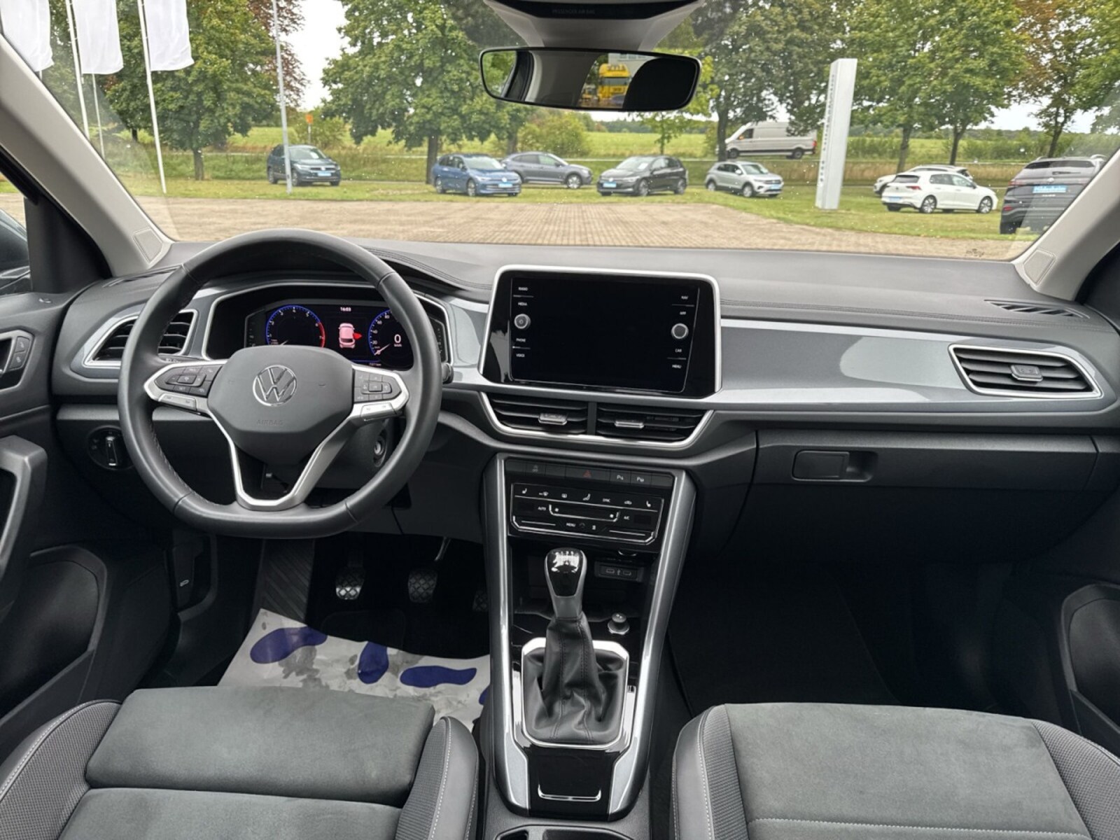 Volkswagen T-Roc – Bild 13