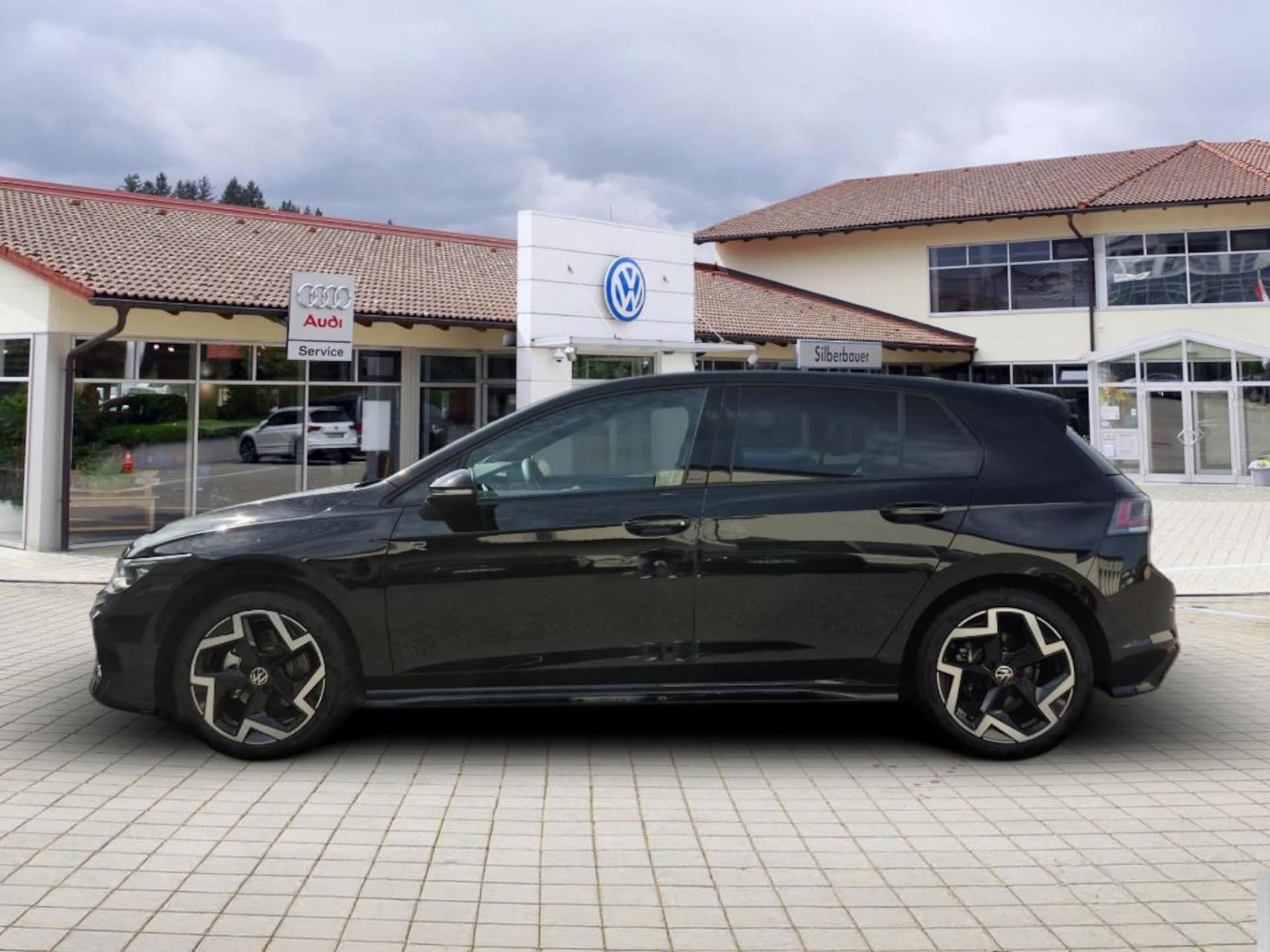 Volkswagen Golf R-Line