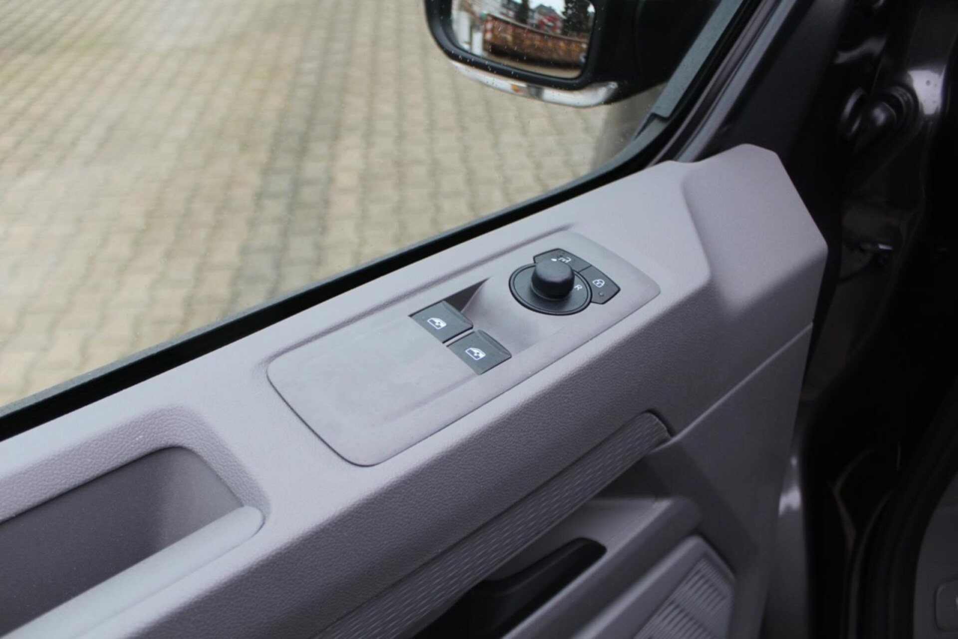 Volkswagen Transporter Kasten langer Radstand