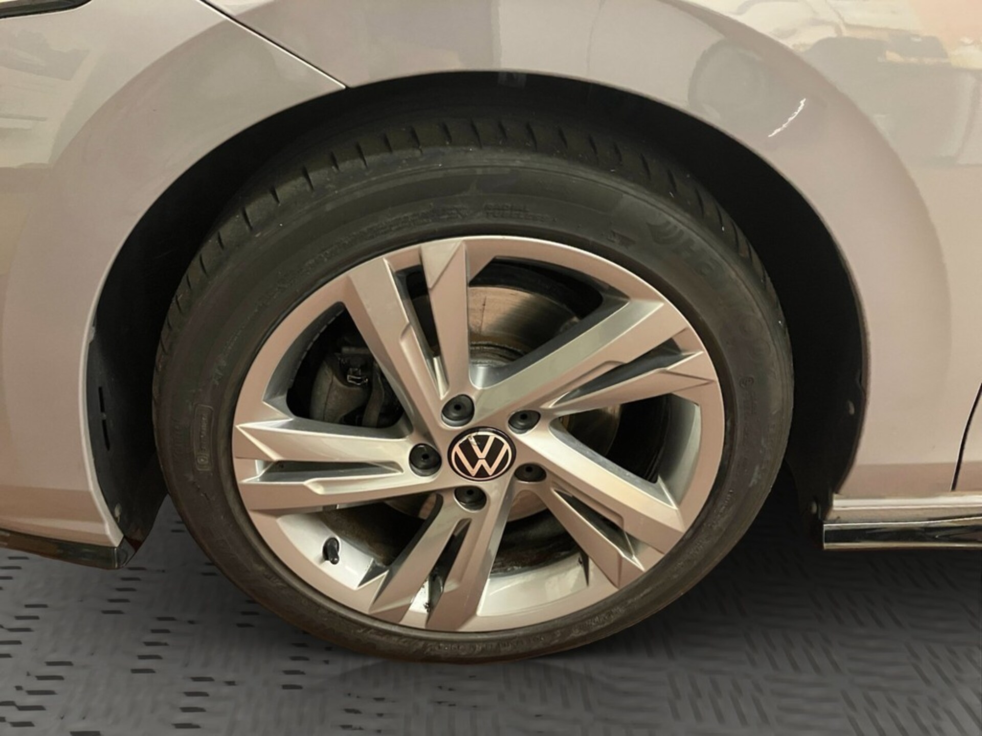 Volkswagen Golf Variant R-Line