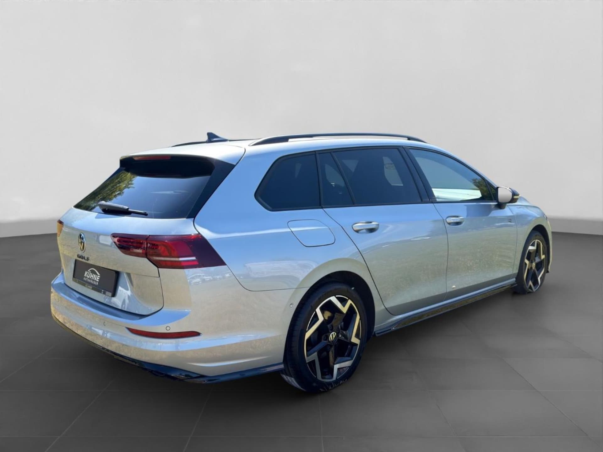 Volkswagen Golf Variant R-Line
