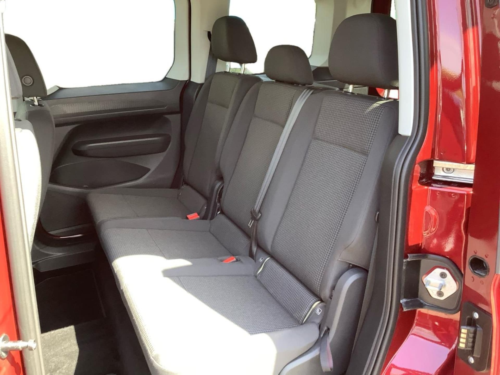 Volkswagen Caddy Basis-Modell