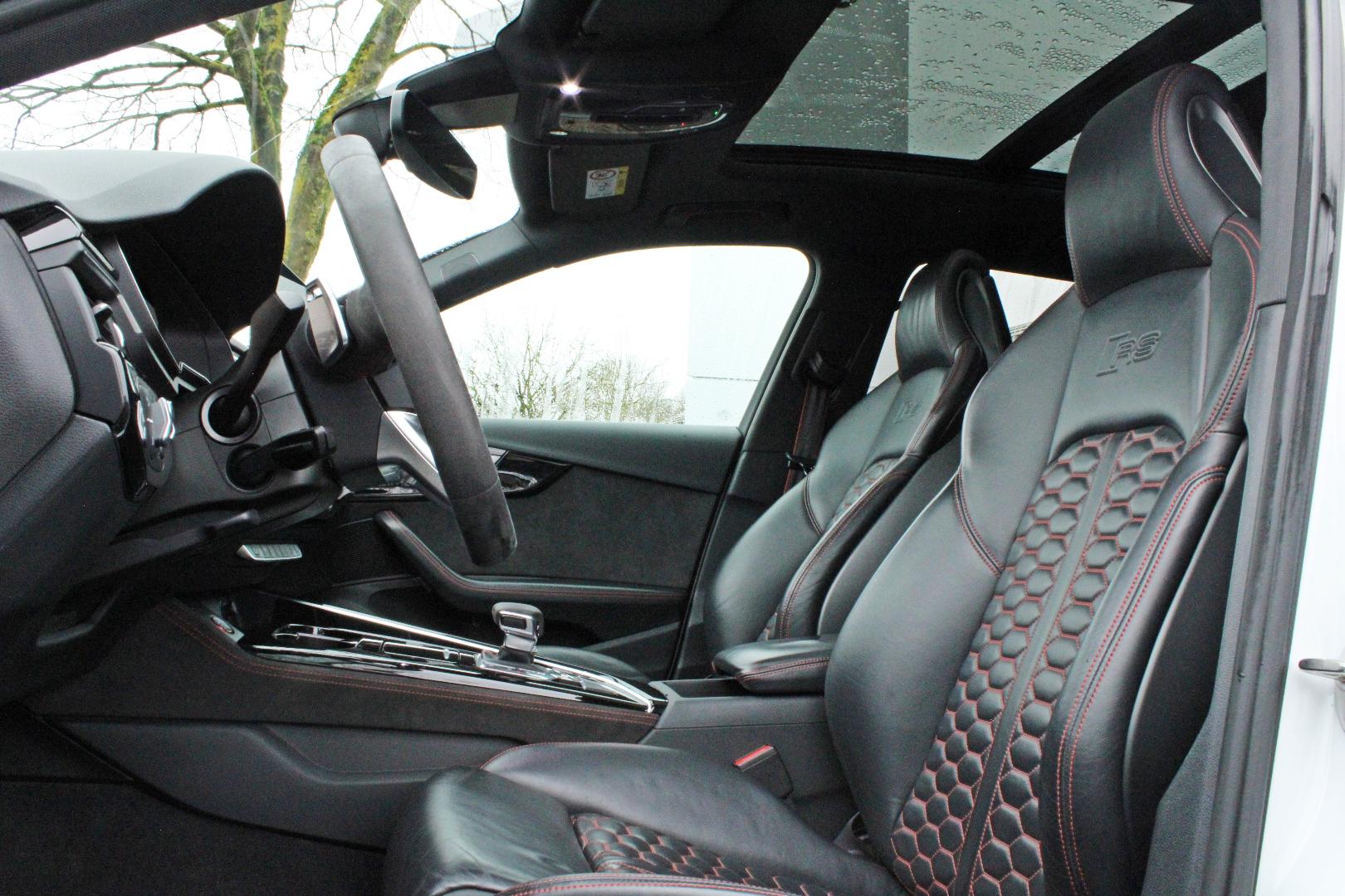 Image about Audi RS 4 Avant TFSI quattro tiptronic