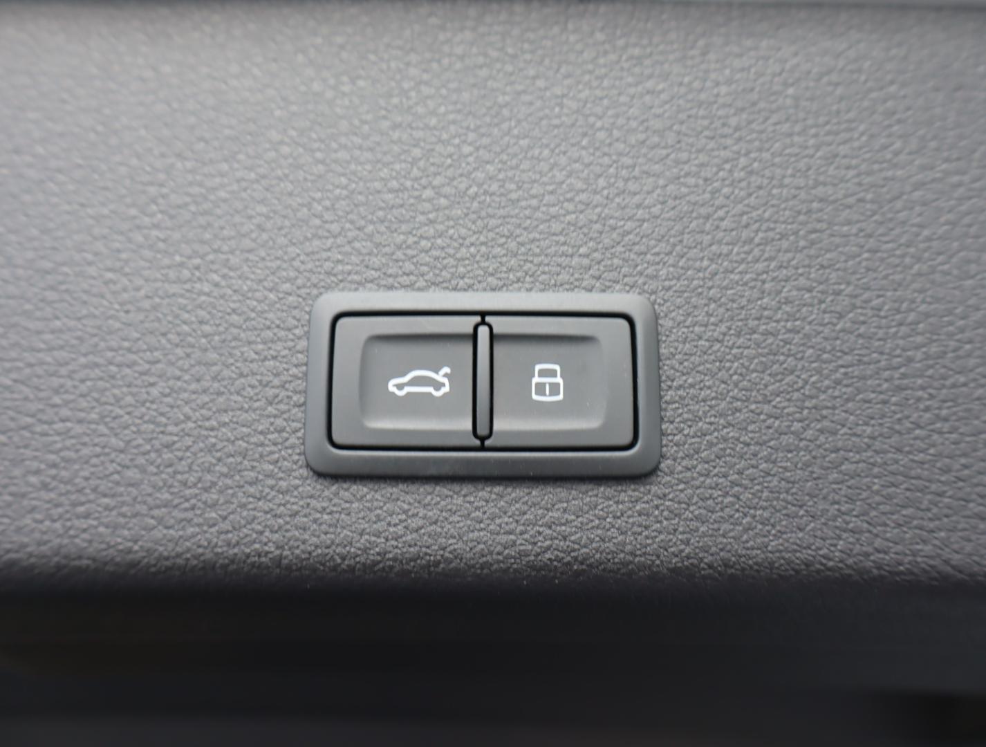 Audi Q8 e-tron 55 e-tron S line for more details contact your dealer