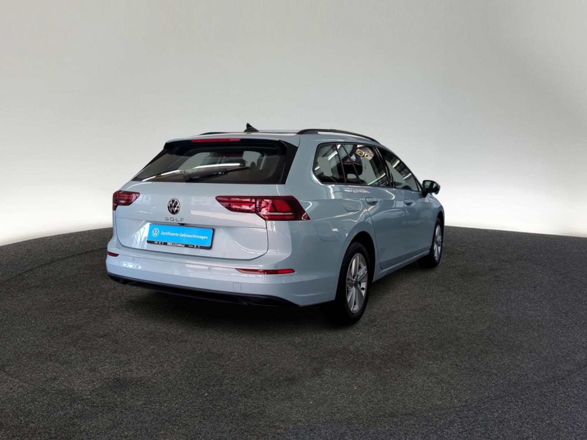 Volkswagen Golf Variant Life