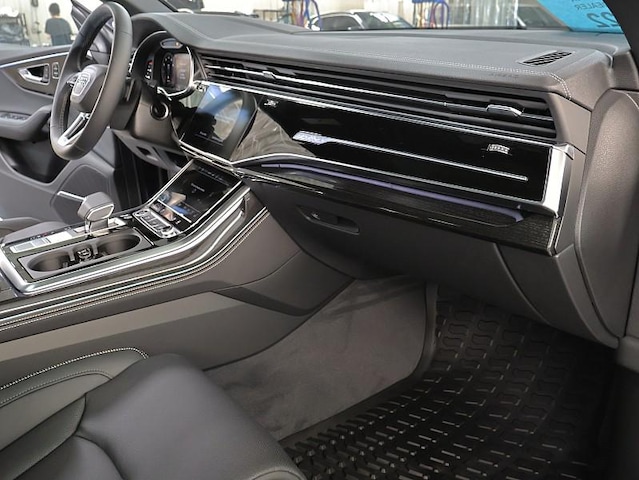 2026 Audi Q8 Prestige - Photo 32