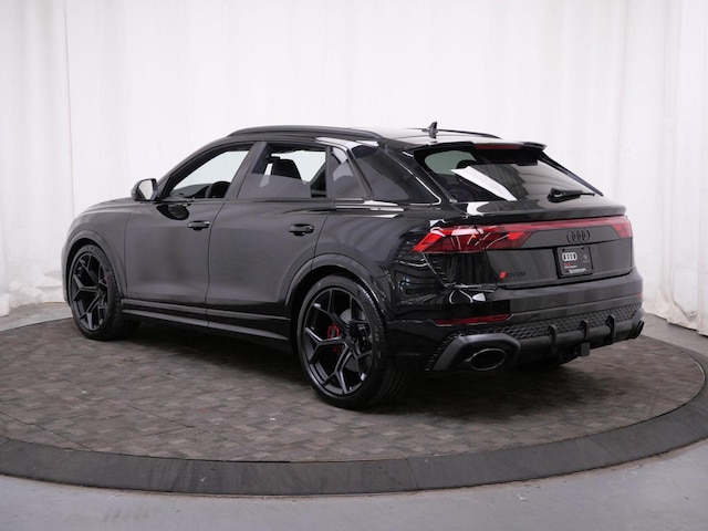 2026 Audi RS Q8 SUV performance