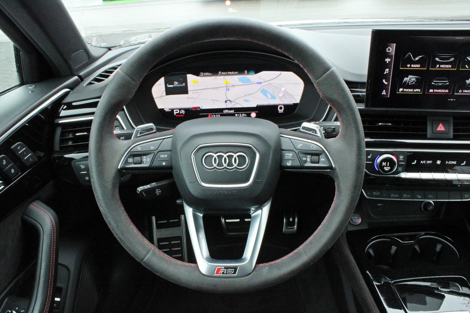 Image about Audi RS 4 Avant TFSI quattro tiptronic