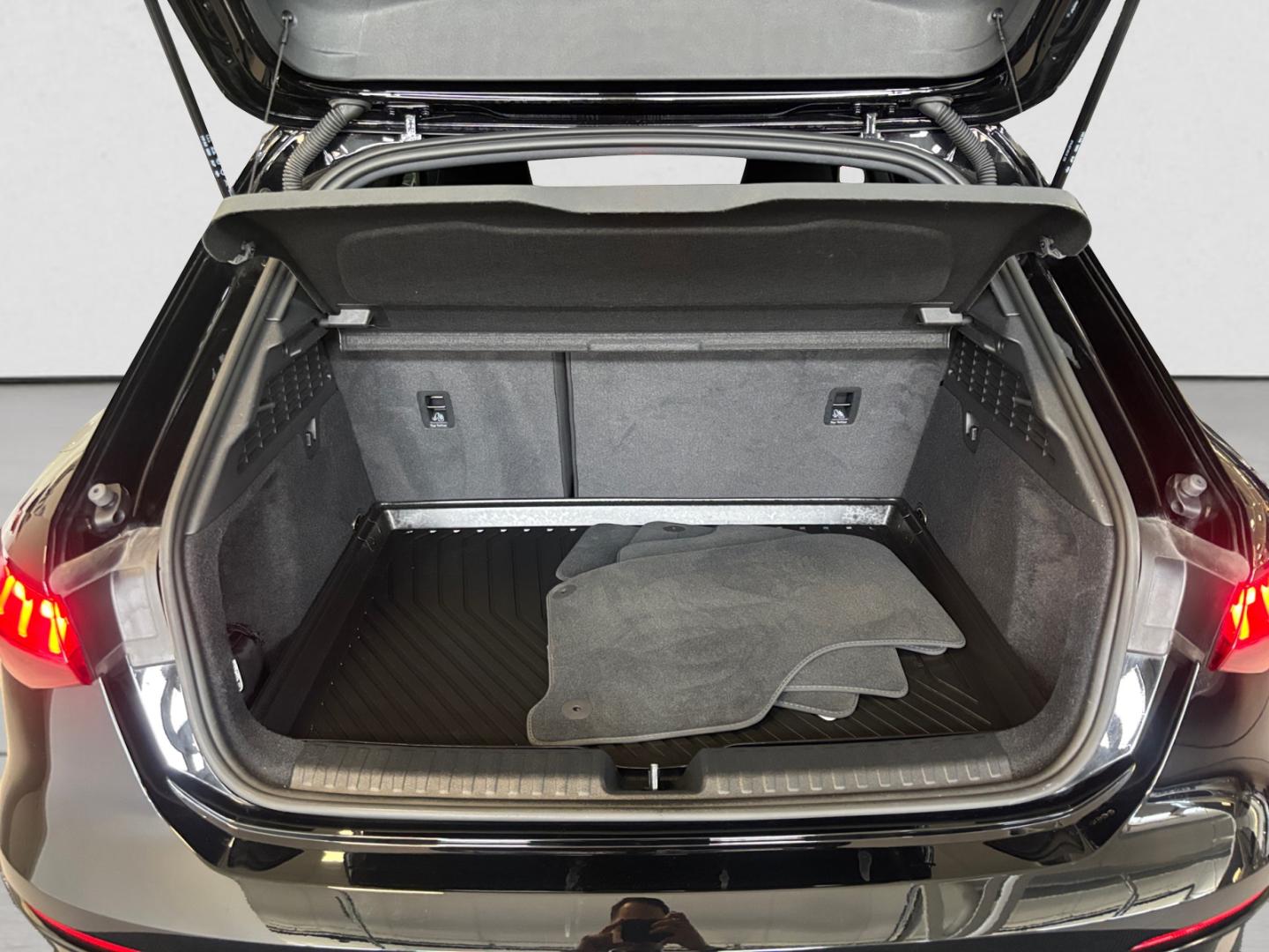 Bild som visar Audi A3 Sportback A3 Sportback 35 TFSI Proline advanced 150 hk S tronic - för mer information kontakta din Audi Partner