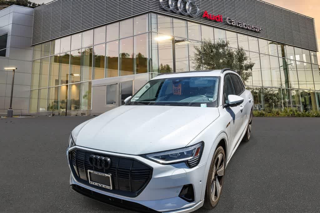 2023 Audi e-tron 95 kWh Premium Plus quattro's photo