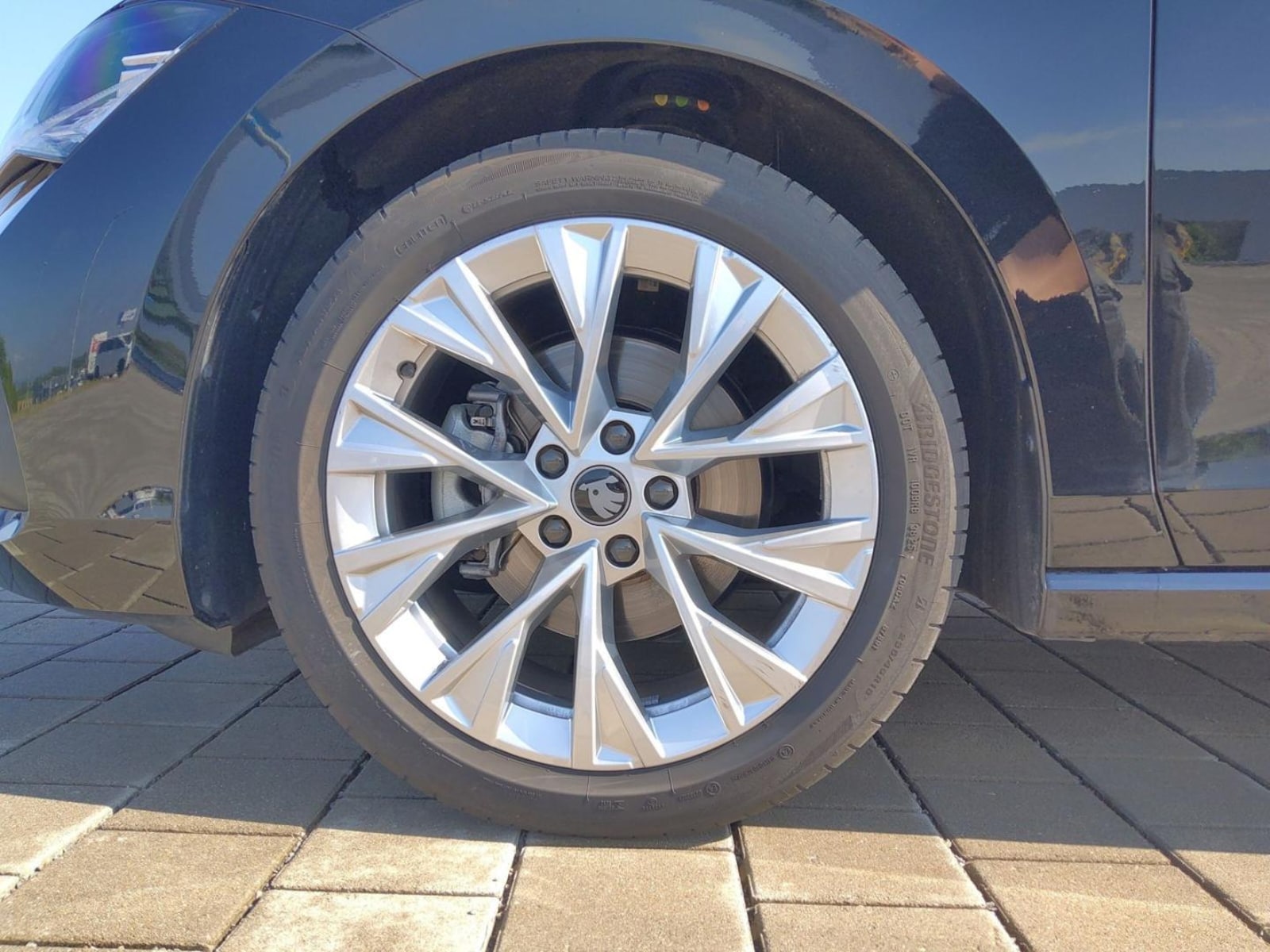 Škoda Superb Combi – Bild 9