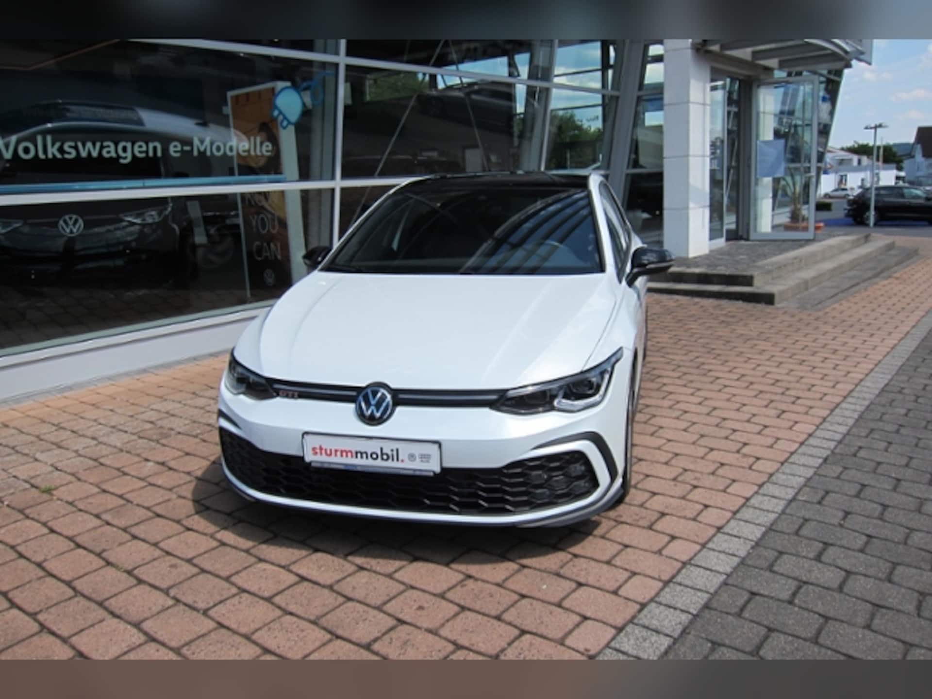 Volkswagen Golf GTI