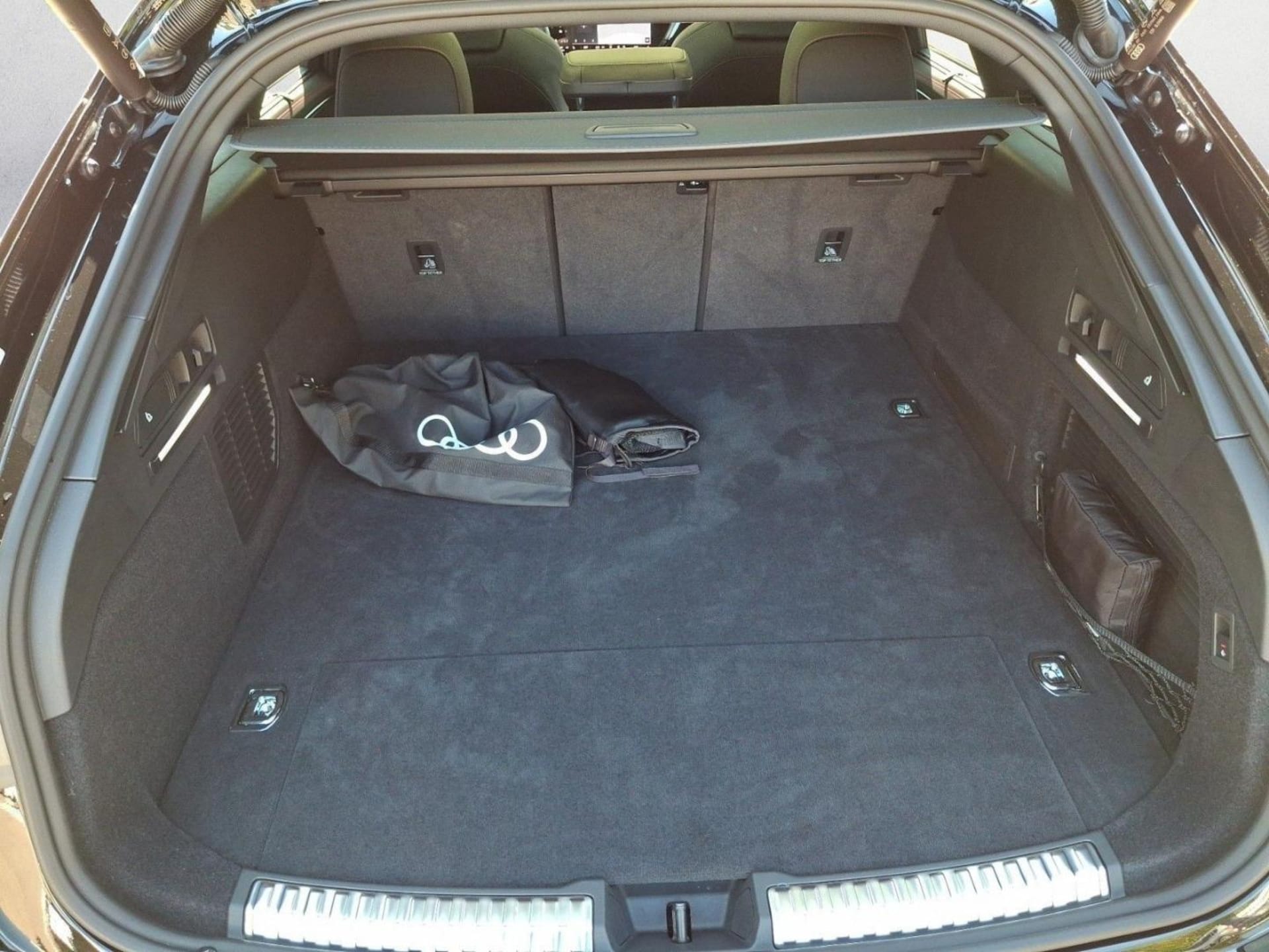 Audi A6 Avant e-hybrid edition one
