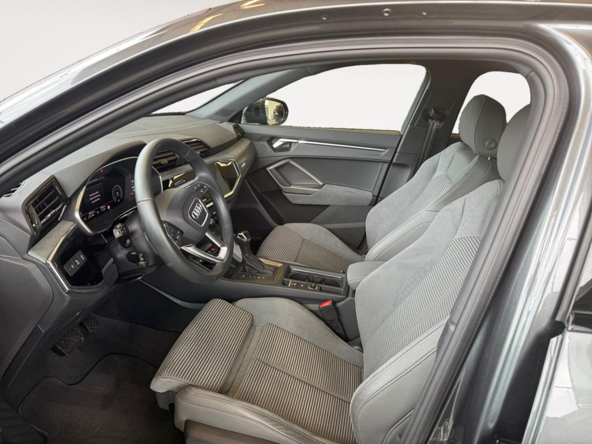 Audi Q3 Sportback S line
