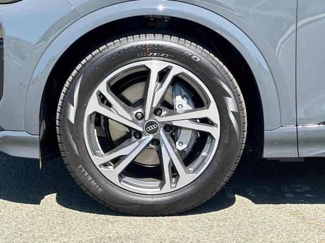2027 Audi Q6 e-tron Prestige - Photo 26
