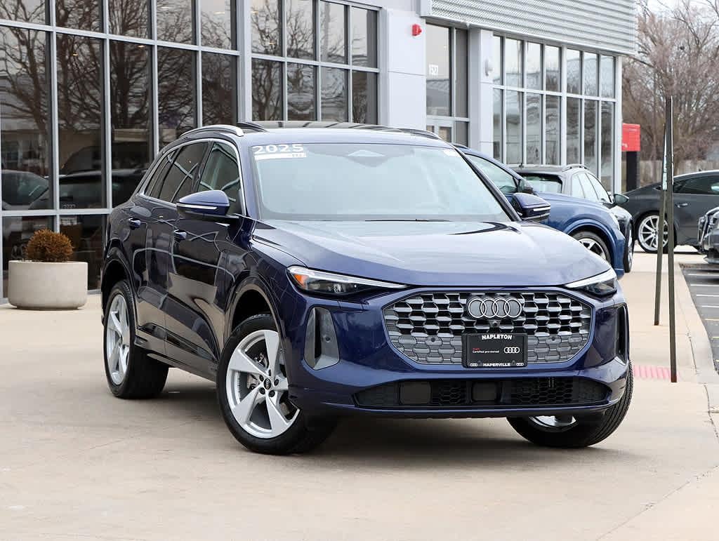2025 Audi Q5 40 Premium Plus's photo