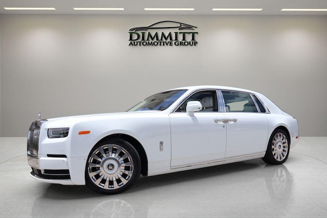 2023 Rolls-Royce Phantom Extended