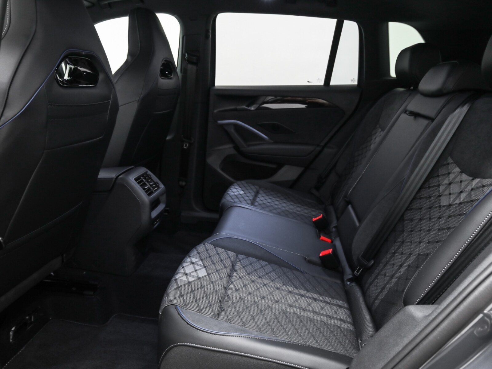 Volkswagen Tiguan – Bild 14
