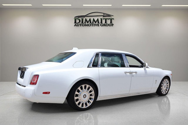 2023 Rolls-Royce Phantom Extended