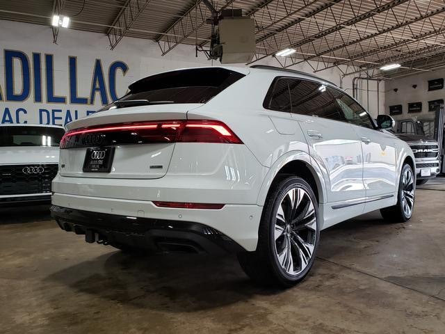 2025 Audi Q8