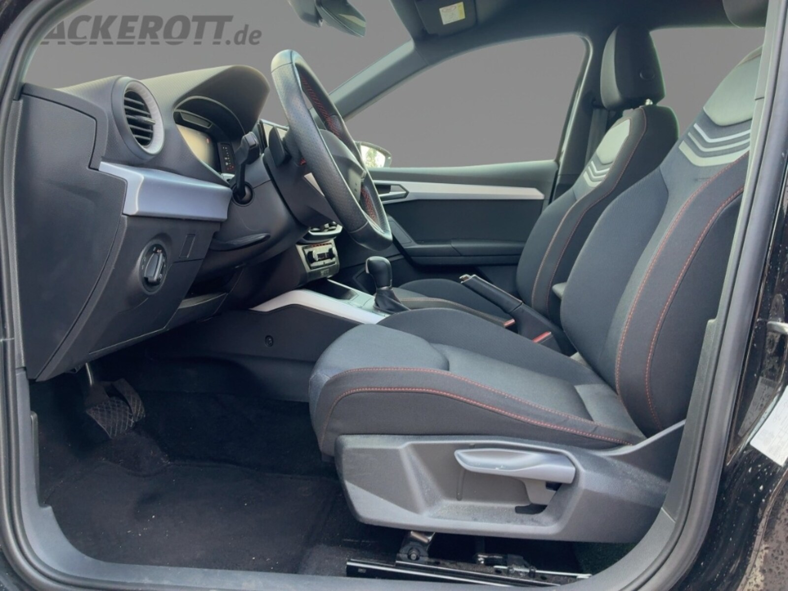 SEAT Arona – Bild 6