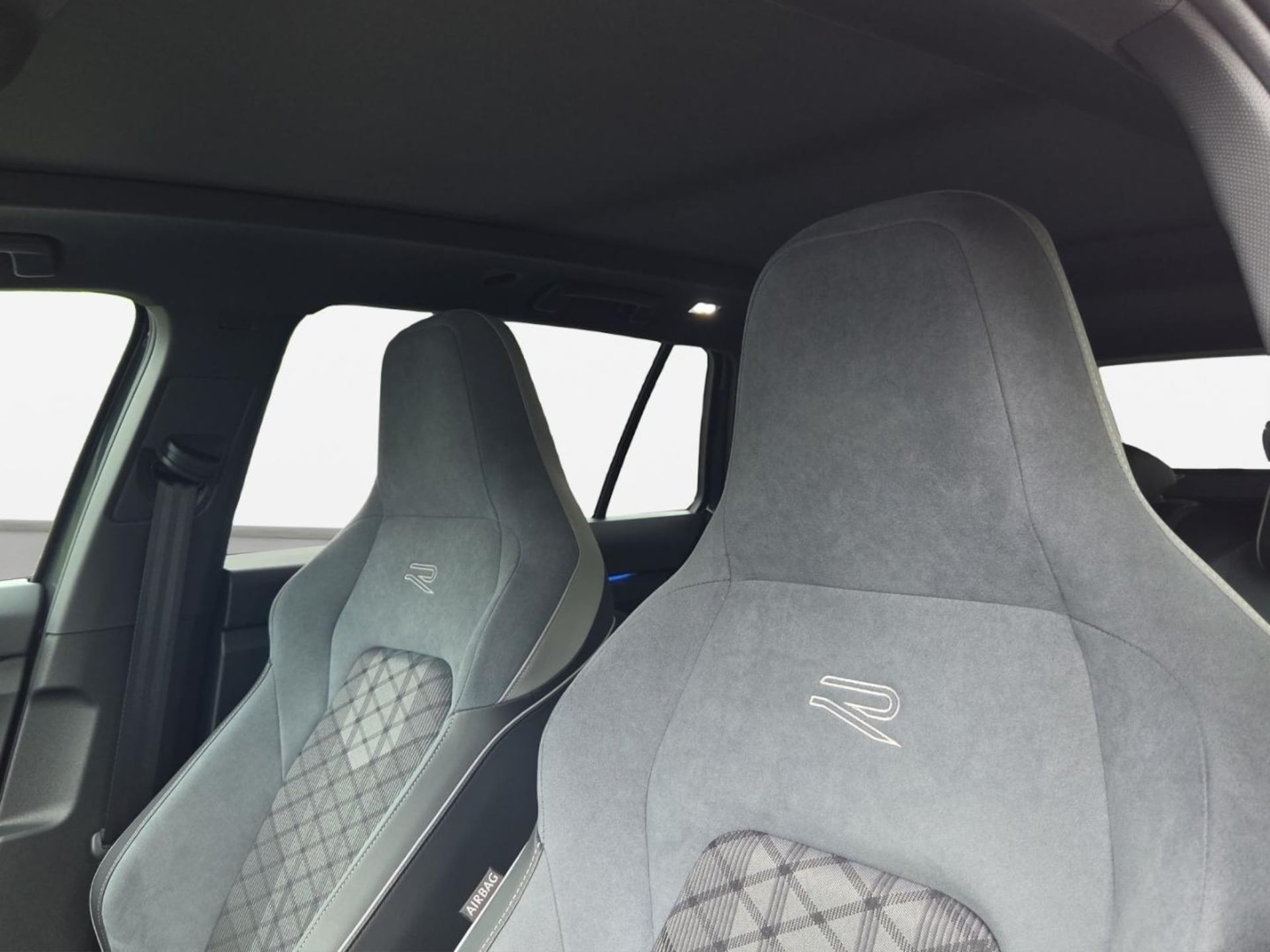 Volkswagen Golf Variant R-Line