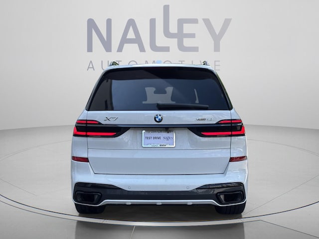 2025 BMW X7