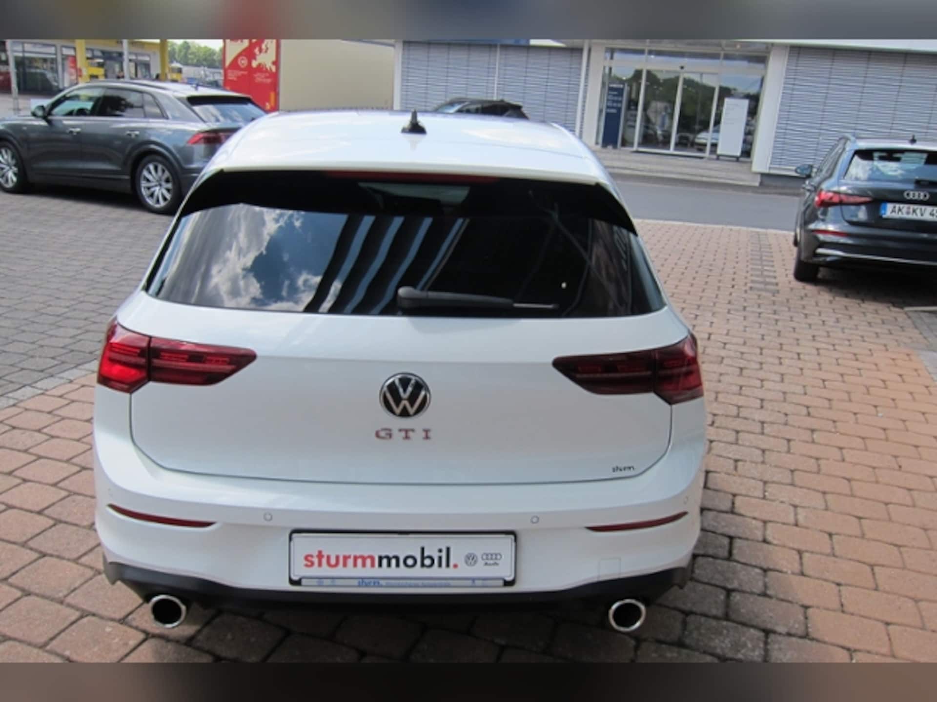 Volkswagen Golf GTI