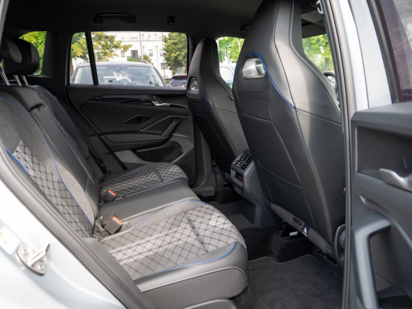 Volkswagen Tiguan – Bild 9