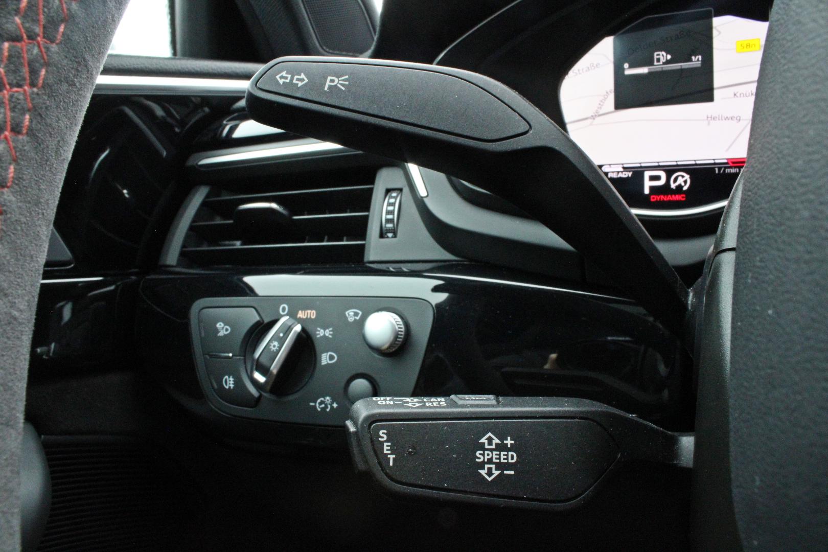 Image about Audi RS 4 Avant TFSI quattro tiptronic
