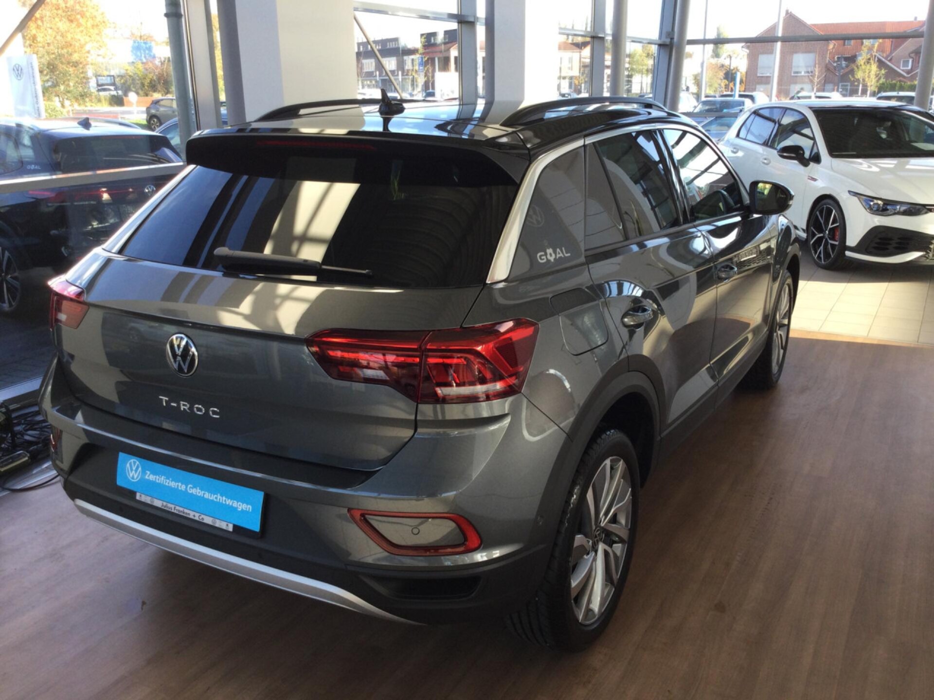 Volkswagen T-Roc Life