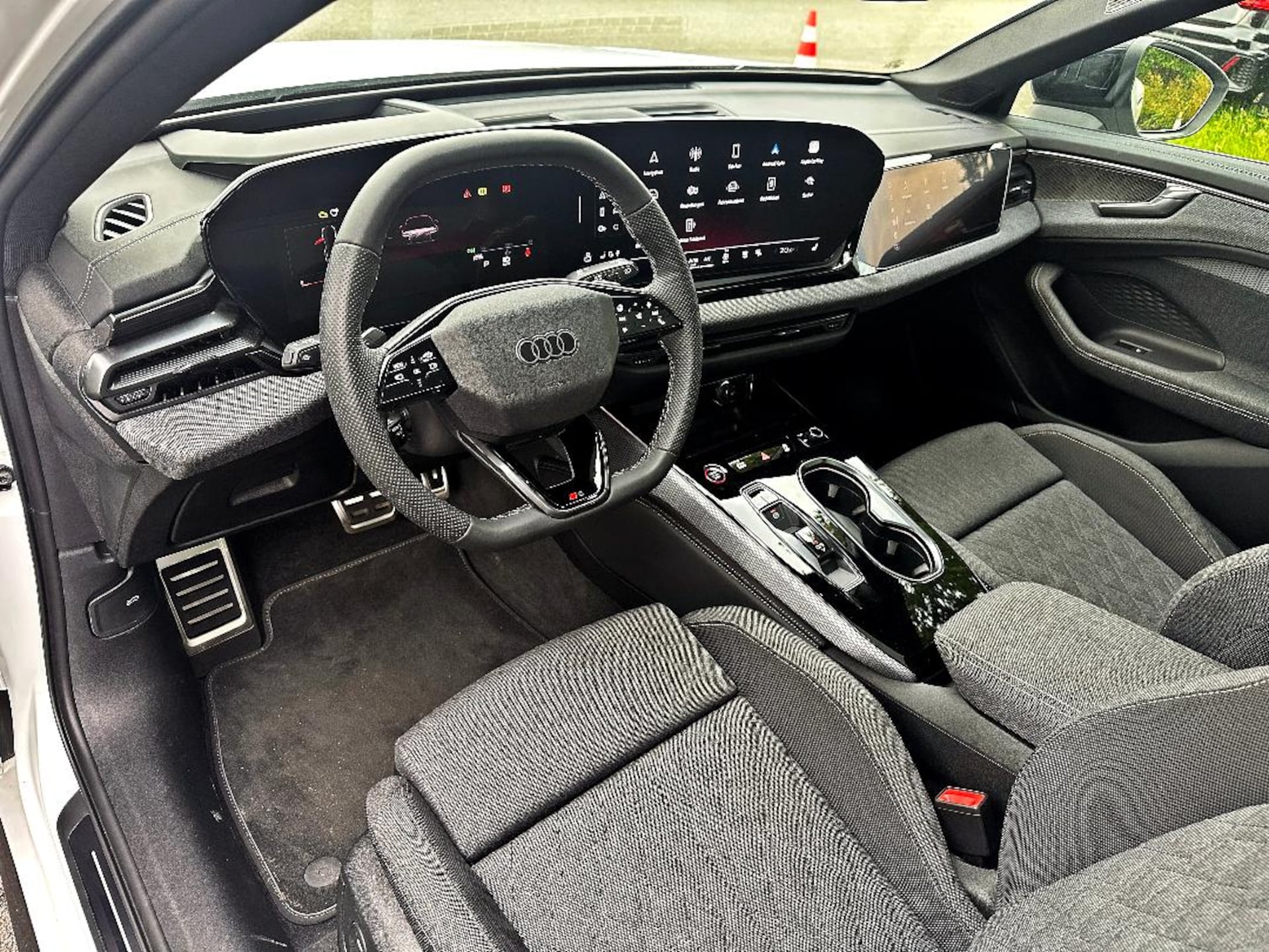 Audi A6 Avant edition one