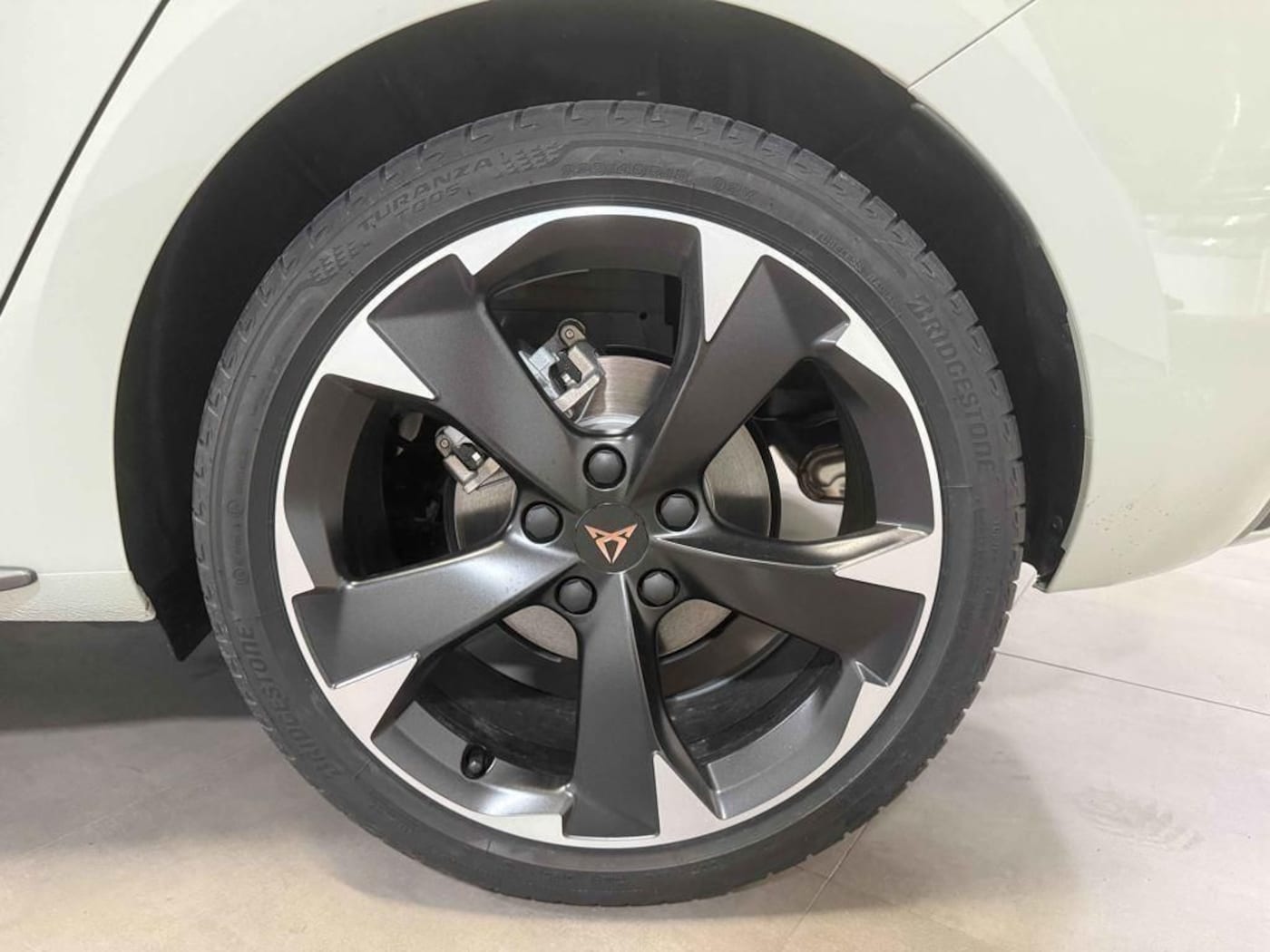 CUPRA Leon León 1.5 TSI e-Hybrid DSG 150 kW (204 CV) — photo 8