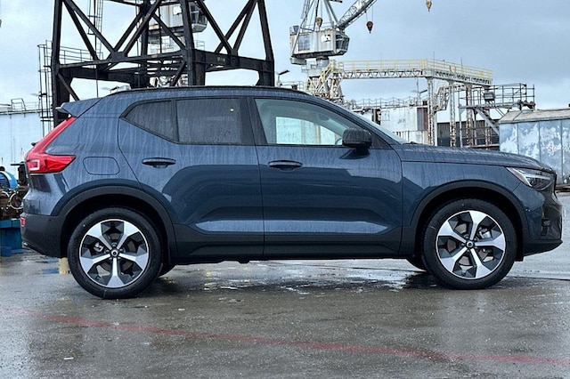 2026 Volvo XC40