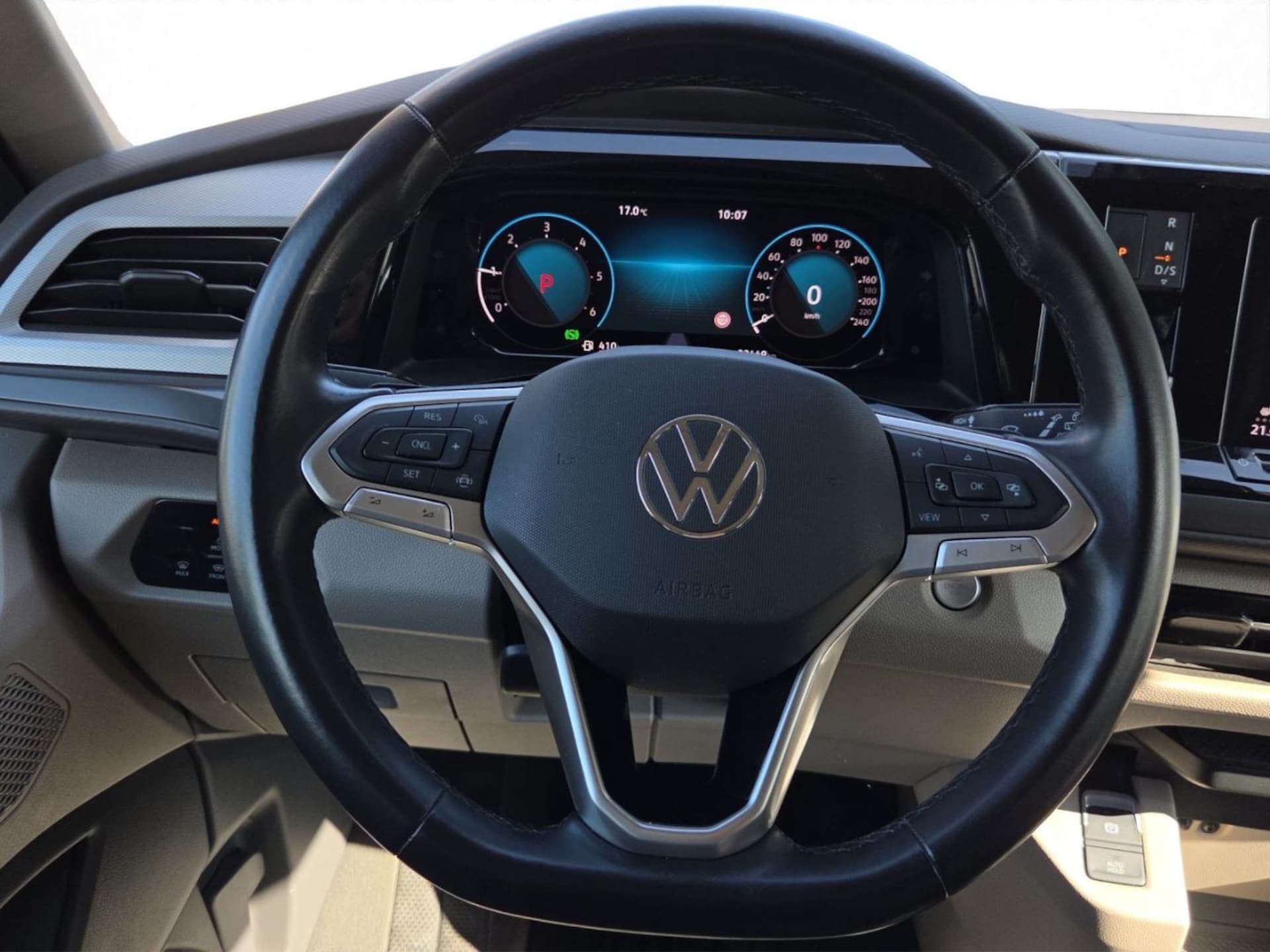 Volkswagen Multivan Basis-Modell