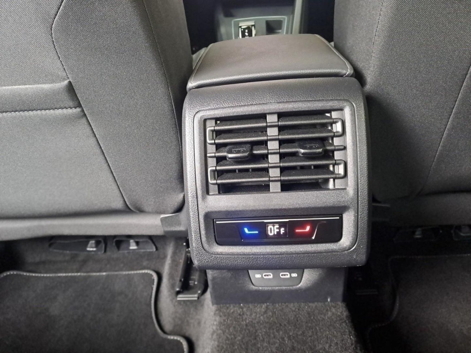 Volkswagen Golf Variant – Bild 17