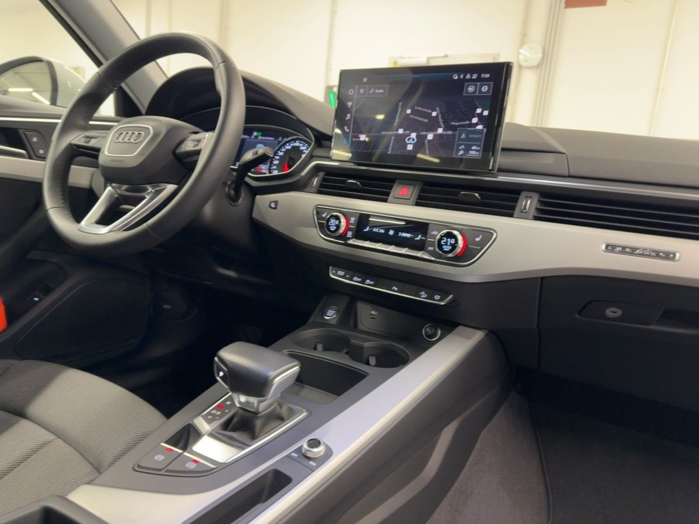 Bild über Audi A4 allroad quattro 45 TFSI quattro S tronic - für weitere Informationen kontaktieren Sie den Audi Partner