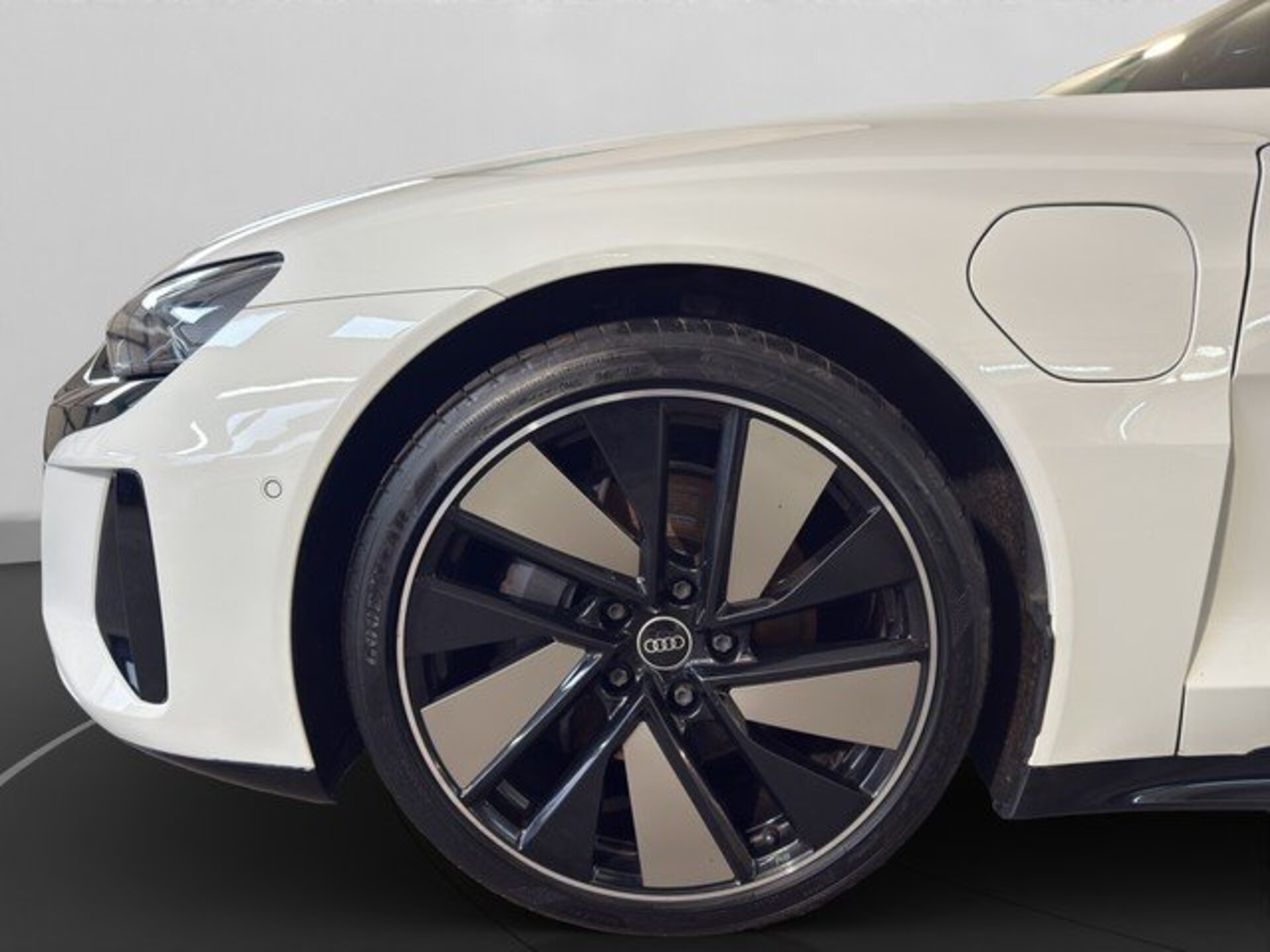 Audi e-tron GT quattro