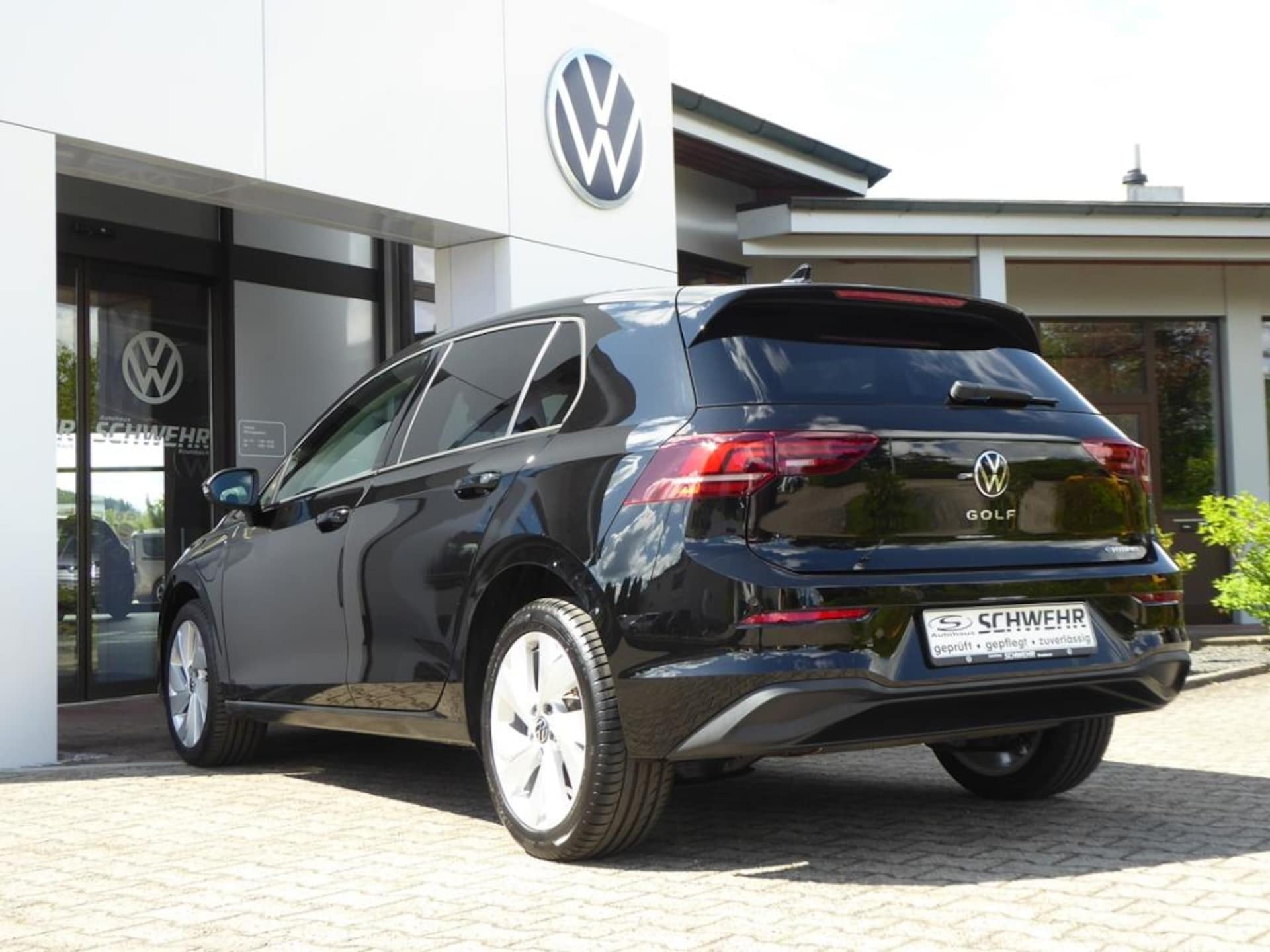 Volkswagen Golf Life