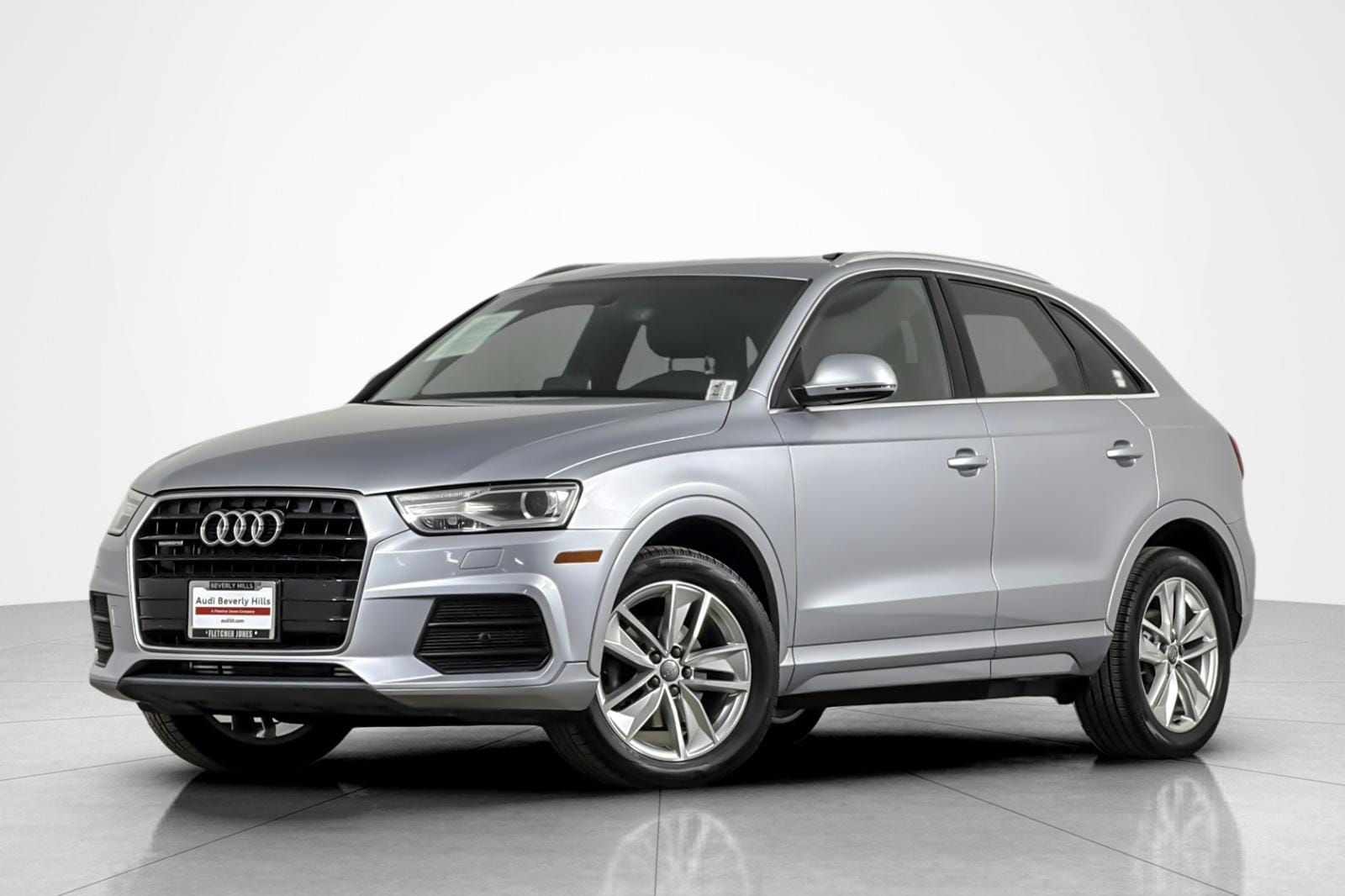 2016 Audi Q3 2.0T quattro tiptronic Premium Plus's photo