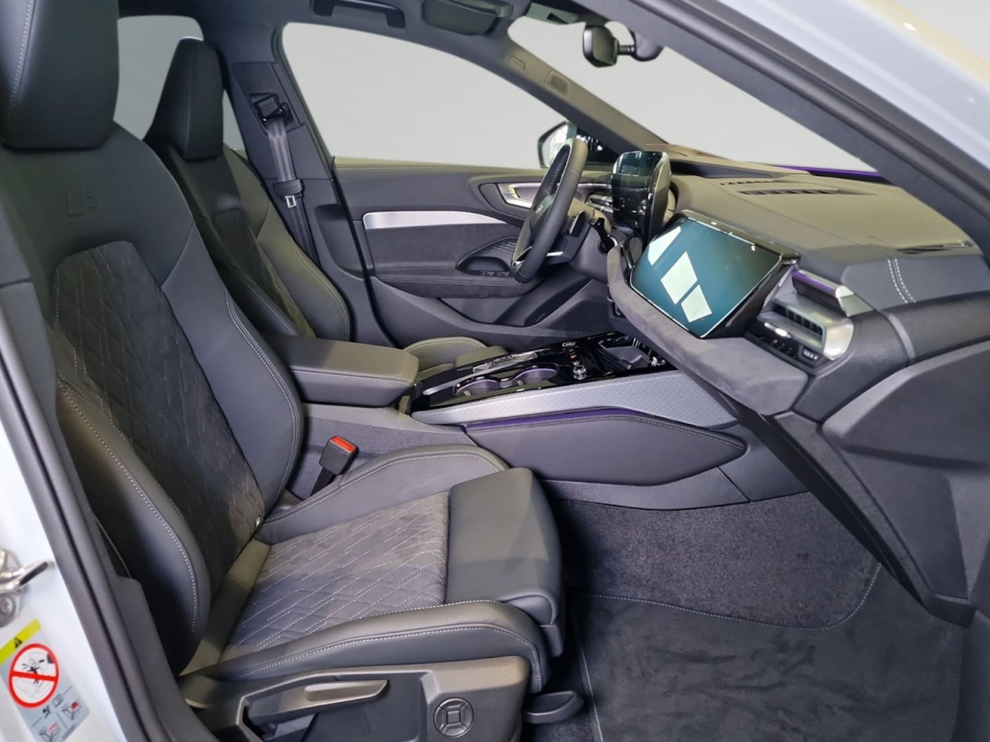 Bild über Audi A5 Avant TFSI quattro S tronic - für weitere Informationen kontaktieren Sie den Audi Partner