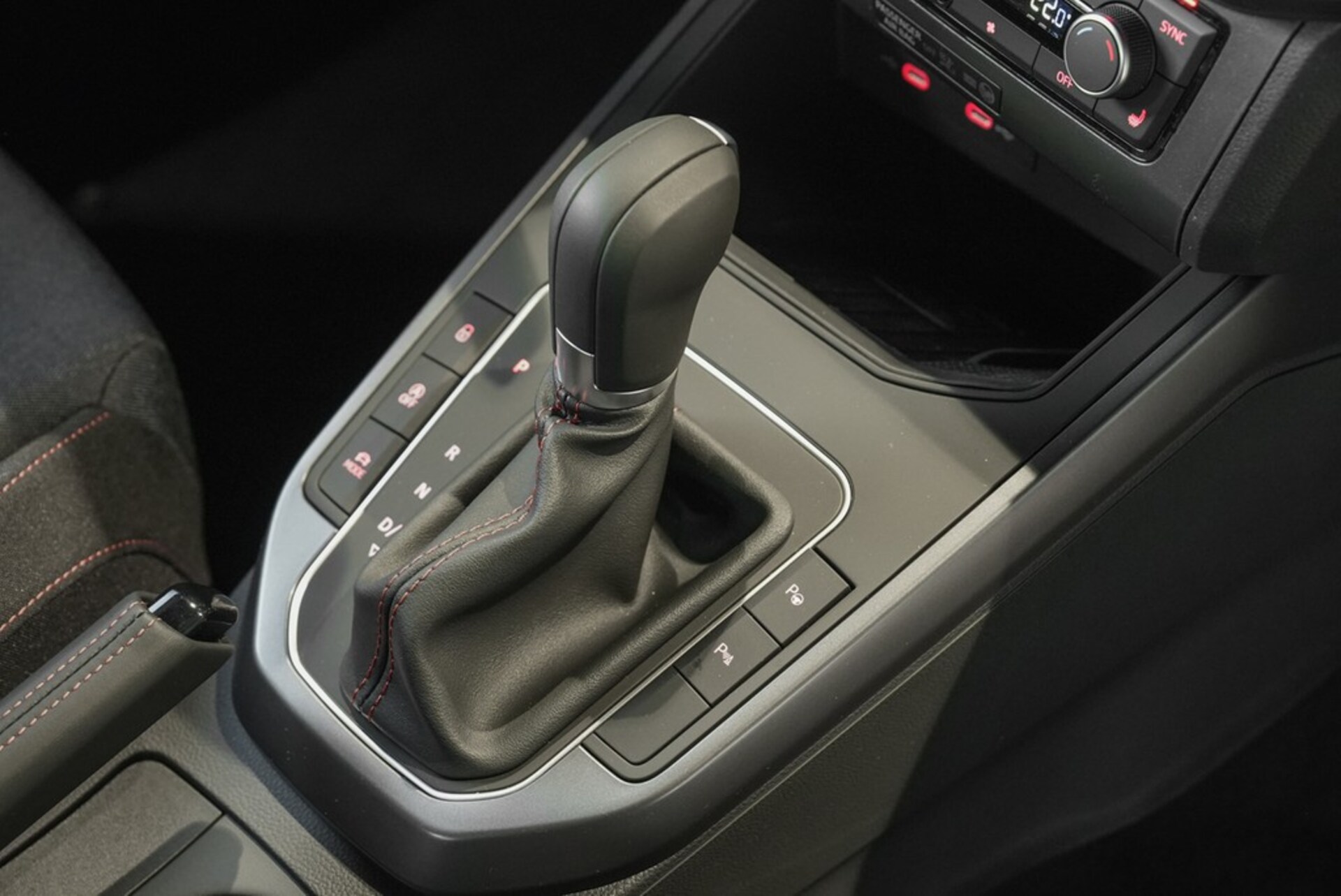 SEAT Arona FR