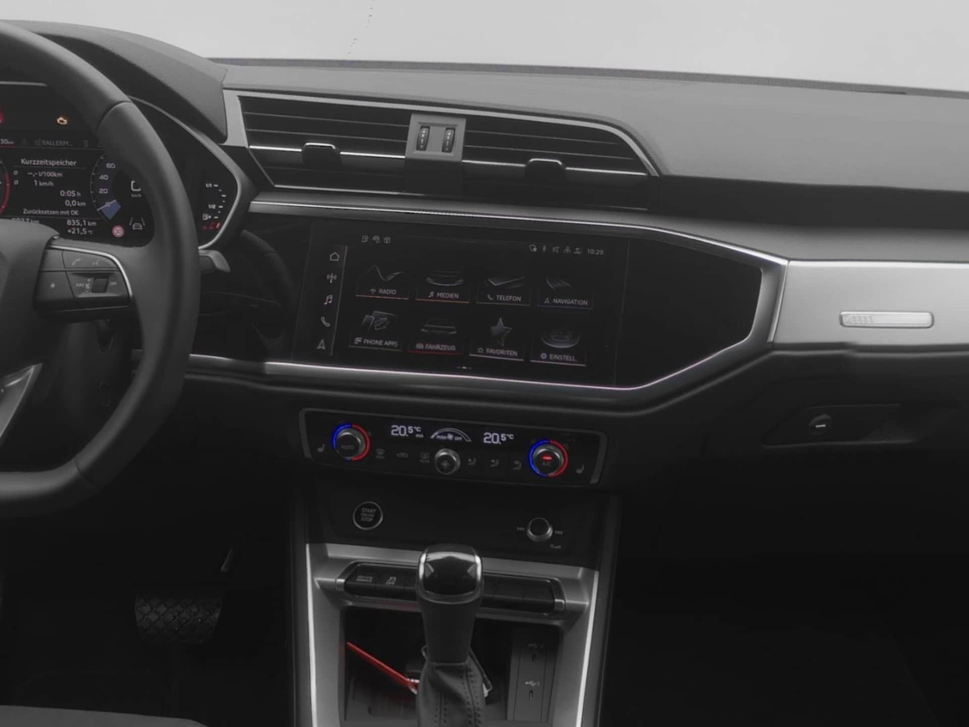 Audi Q3 Sportback S line