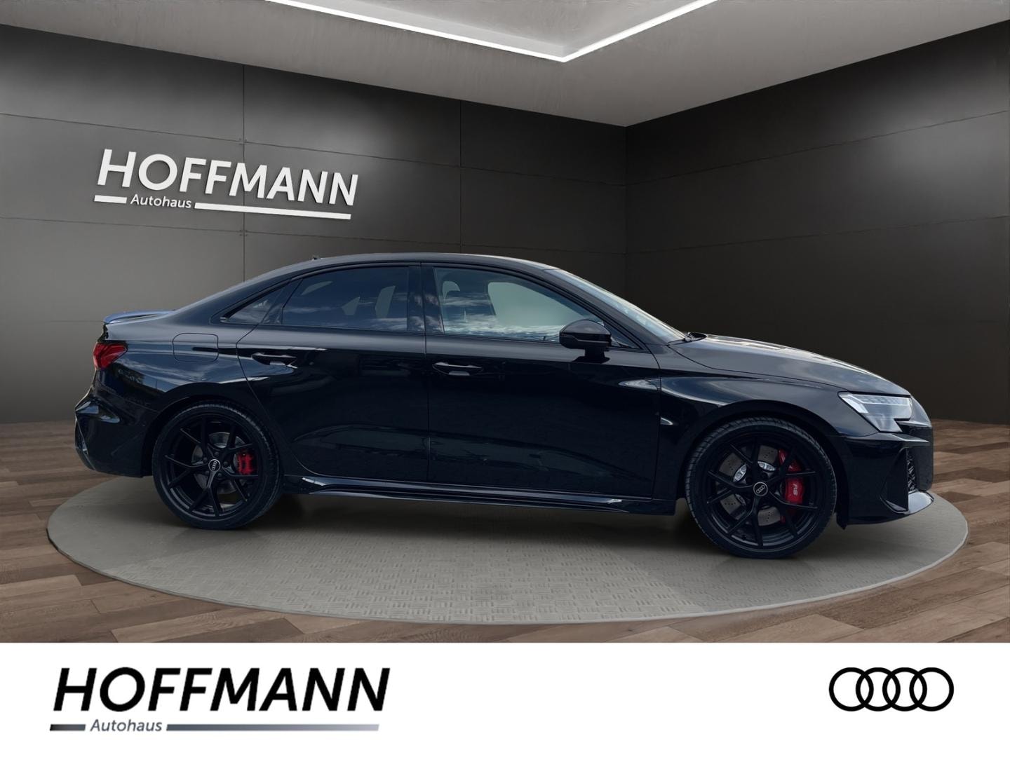 Bild über Audi RS 3 Limousine TFSI quattro 294 kW S tronic - für weitere Informationen kontaktieren Sie den Audi Partner